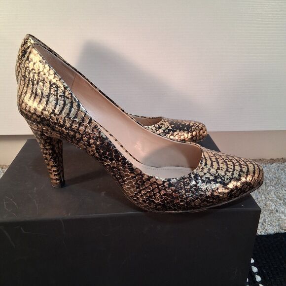 Women's Vince Camuto Kain Pointed Toe Mid Heel Pumps, Size 8  Golden - Picture 2 of 10
